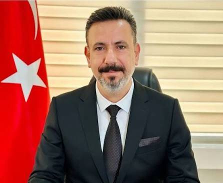 Arsuz Belediye Başkanı Sami Üstün, Cumhuriyet Halk Partisi’nden istifa ettiğini