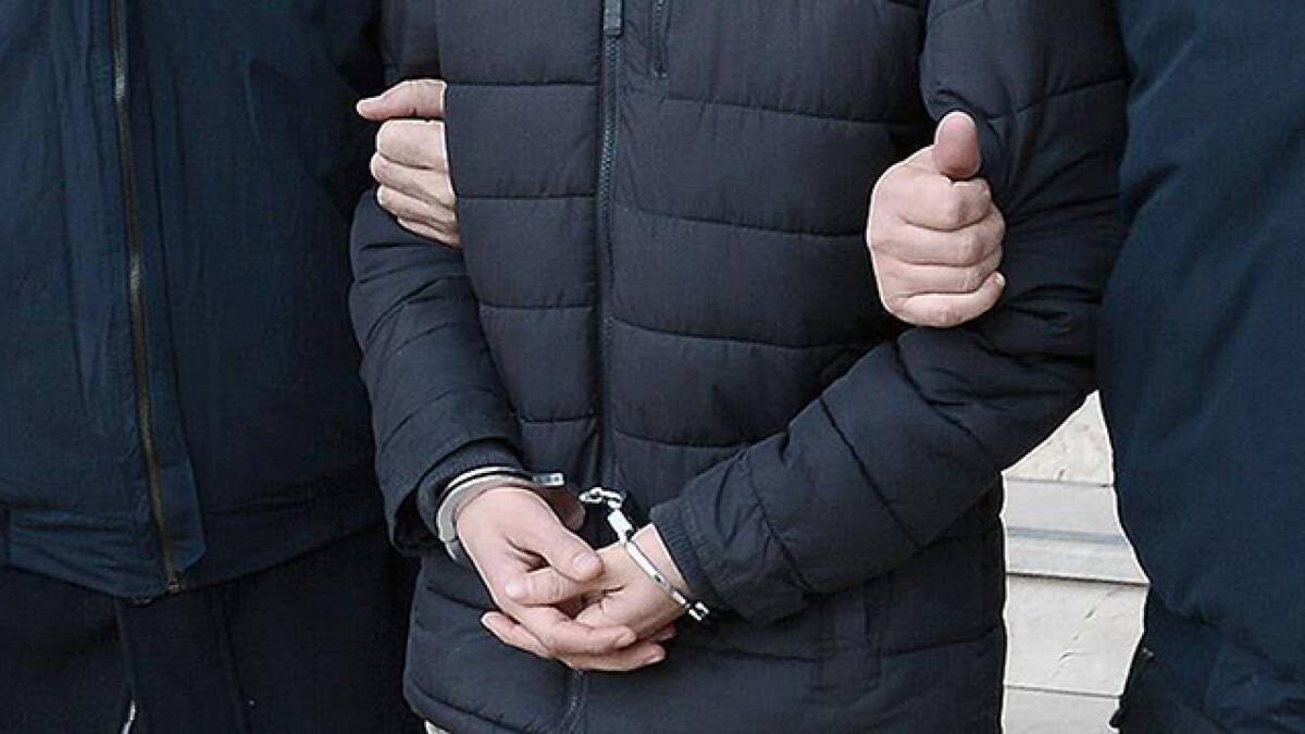 Hatay'ın Kırıkhan ilçesinde eşine şiddet uyguladığı iddia edilen bir kişi,