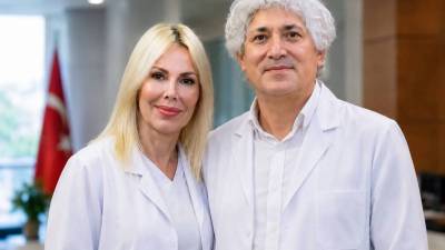 Akdeniz Üniversitesi Hastanesi’nde 36 yaşındaki bir hastaya kadavradan rahim nakli