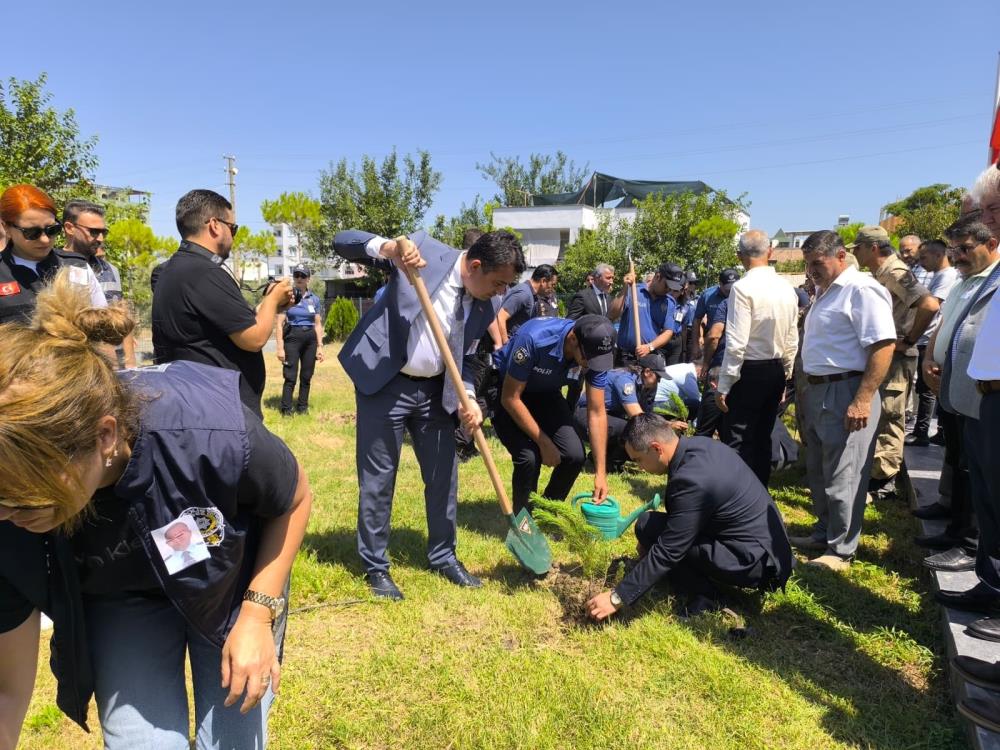 Dörtyol’da 2010’daki terör saldırısında şehit olan dört polis, dualarla anılırken