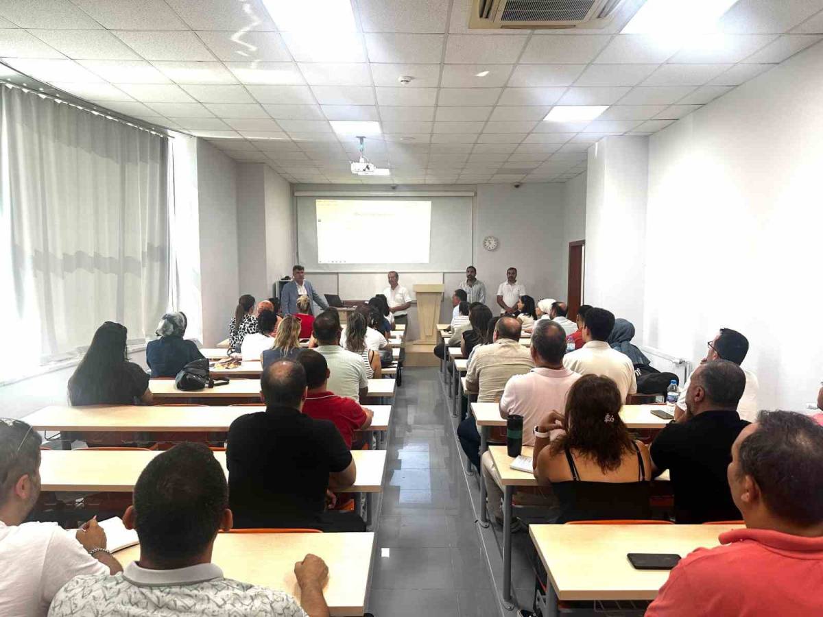Hatay İl Milli Eğitim Müdürü Dr. Harun Tüysüz, yönetici yetiştirme
