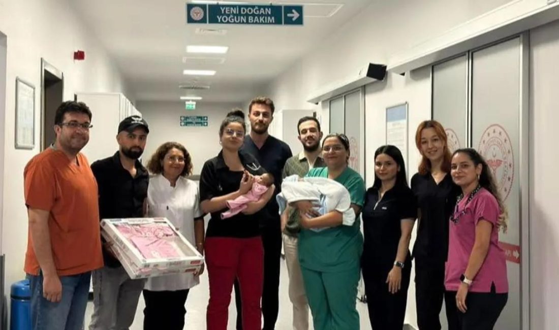 Hatay’da 29 haftalık prematüre doğan ikiz bebekler, Defne Devlet Hastanesi’ndeki