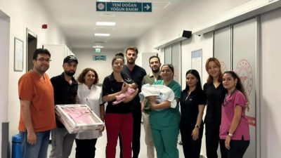 Hatay’da 29 haftalık prematüre doğan ikiz bebekler, Defne Devlet Hastanesi’ndeki