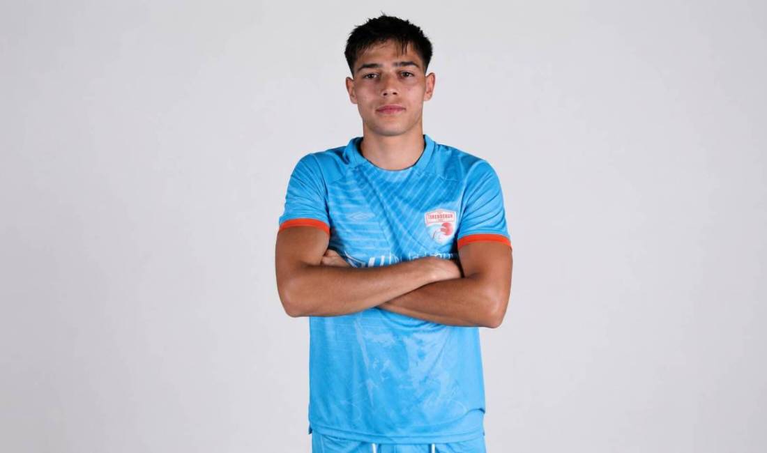 İskenderunspor alt yapısından yetişerek Galatasaray’a transfer olan Berat Yılmaz, Ümraniyespor’a
