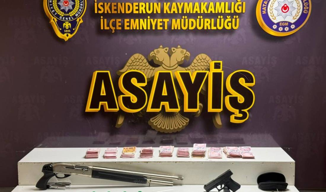 Hatay'ın İskenderun ilçesinde bir otomobil ile iş yerine silahlı saldırı