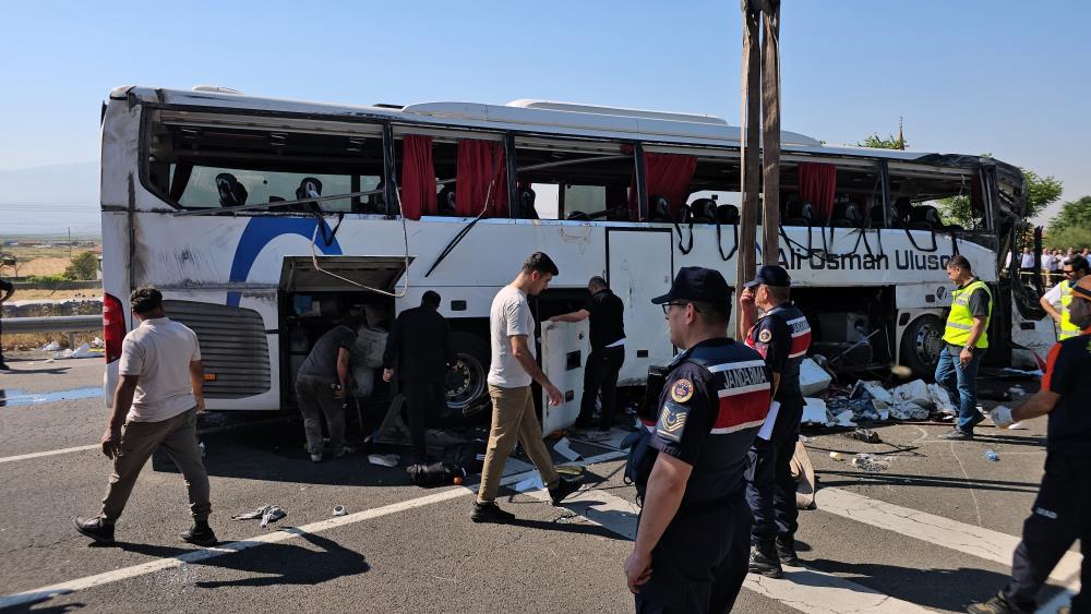 Kayseri’nin İncesu ilçesinde devrilen otobüs kazasında eşini kaybeden Zeynettin Olgun,