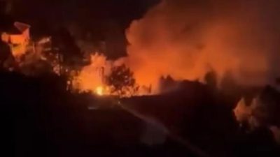 Hatay’ın Dörtyol ilçesinde bulunan iki katlı ahşap yayla evi çıkan