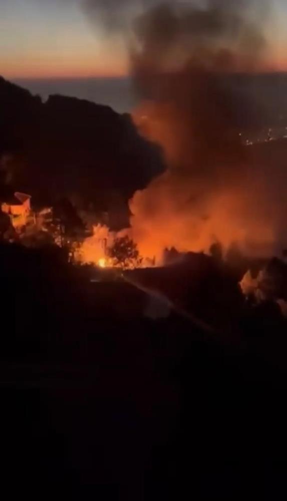 Hatay’ın Dörtyol ilçesinde bulunan iki katlı ahşap yayla evi çıkan