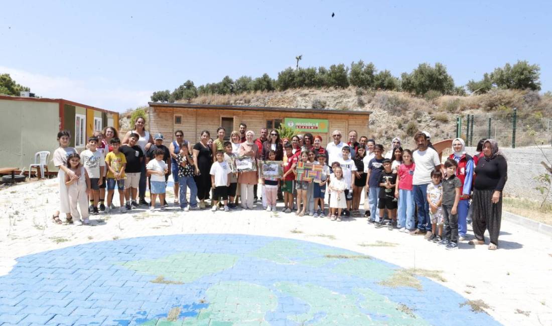 Hatay Valiliği himayelerinde yürütülen “Yüreğimizdeki Işık Projesi” kapsamında çocuklar, Kışlaçayı