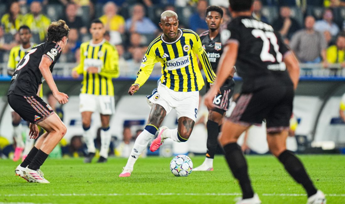 Fenerbahçe, Şampiyonlar Ligi play-off rövanşında Lyon deplasmanında ilk yarıyı Vedat