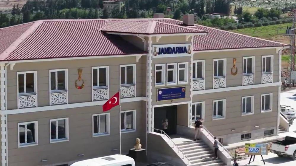 Hatay Valisi Mustafa Masatlı, İskenderun ilçesine bağlı Cebike Mahallesi'nde yapımı