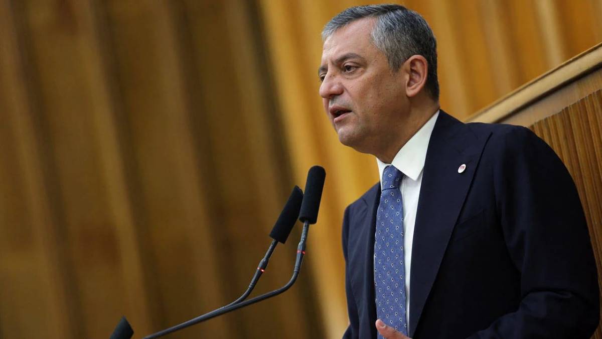 YENİ Parti Genel Başkanı Özgür Özel, partisinin ilk açık TBMM