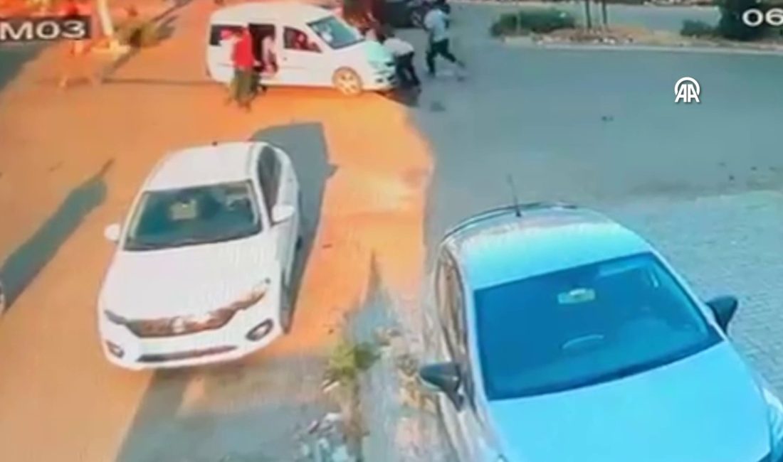 Hatay'ın Antakya ilçesinde yaşanan zincirleme trafik kazası genç bir sürücünün