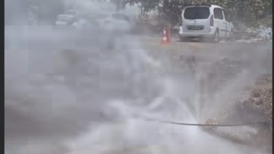 Hatay'ın Defne ilçesine bağlı Armutlu Mahallesi Turunçlu Caddesi'nde yürütülen altyapı