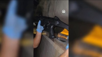 Hatay’ın Reyhanlı ilçesinde Suriye’den Türkiye’ye giriş yapan bir tırda gerçekleştirilen