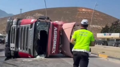 Hatay’ın İskenderun-Antakya kara yolu Topboğazı mevkisinde freni boşaldığı iddia edilen
