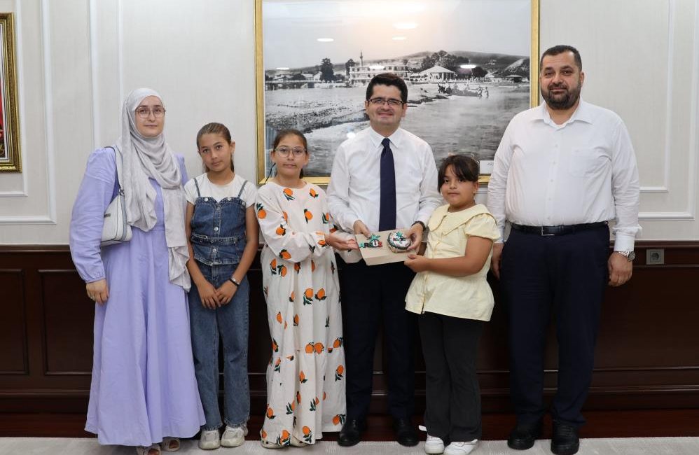 Hatay'ın Arsuz ilçesinde Yaz Kur’an Kursu öğrencileri tarafından Filistinli çocuklara
