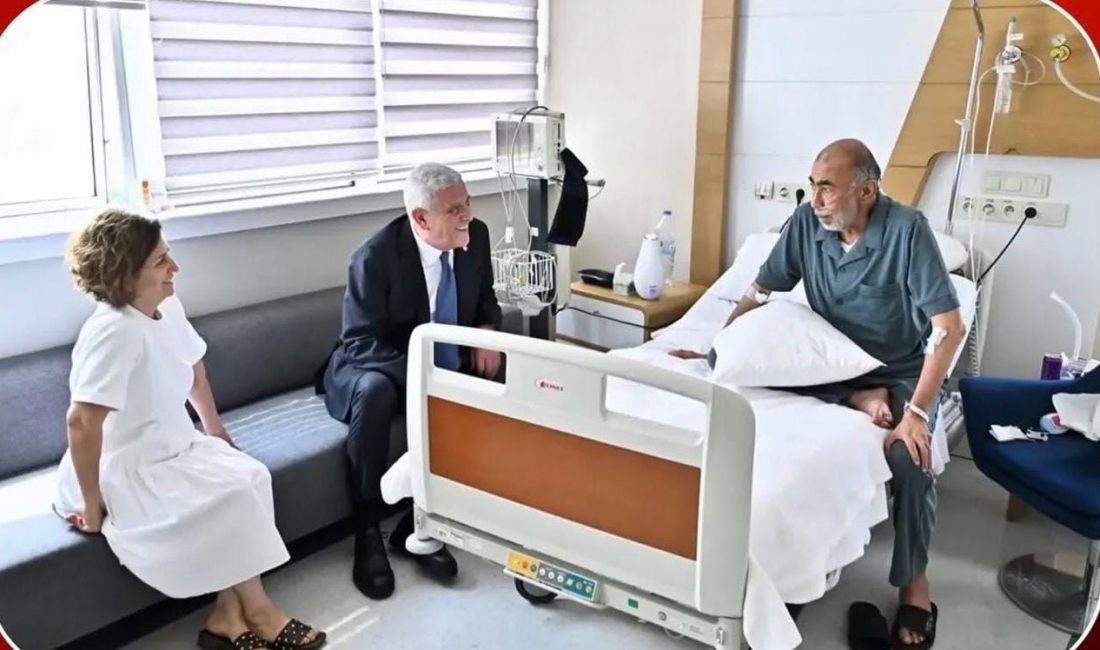 İYİ Parti Genel Başkanı Müsavat Dervişoğlu, tedavi gördüğü hastaneden sedyeyle