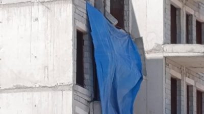 Hatay’ın Kırıkhan ilçesinde rezerv alan kapsamında yapımı süren TOKİlerin iki