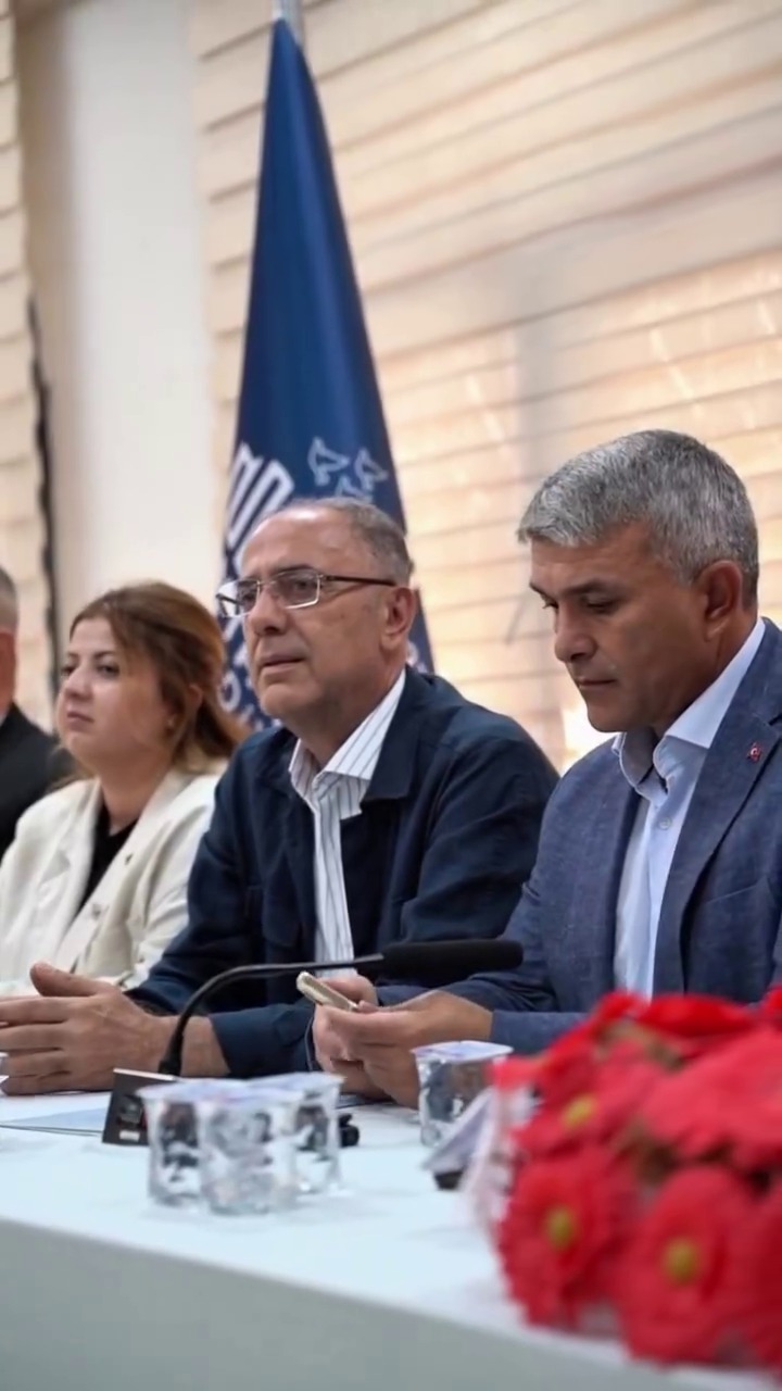 AK Parti Hatay Milletvekili Av. Adem Yeşildal, Antakya’da mahalle muhtarları