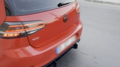 Hatay’ın Antakya ilçesinde seyir halindeki otomobile arkadan çarpılmasıyla meydana gelen