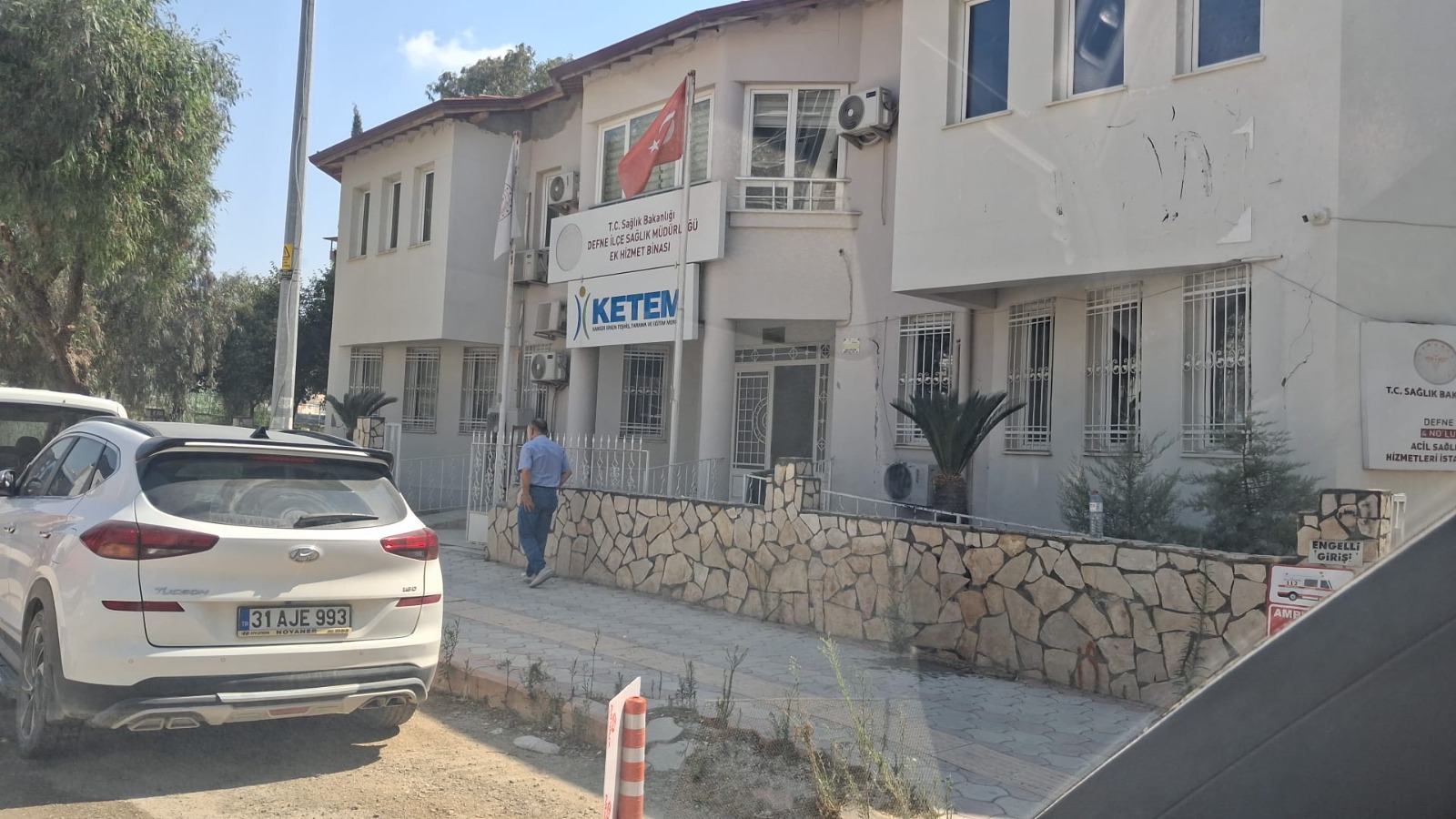 Hatay’ın Defne ilçesinde İlçe Sağlık Müdürlüğü bünyesindeki KETEM’de yangın tatbikatı