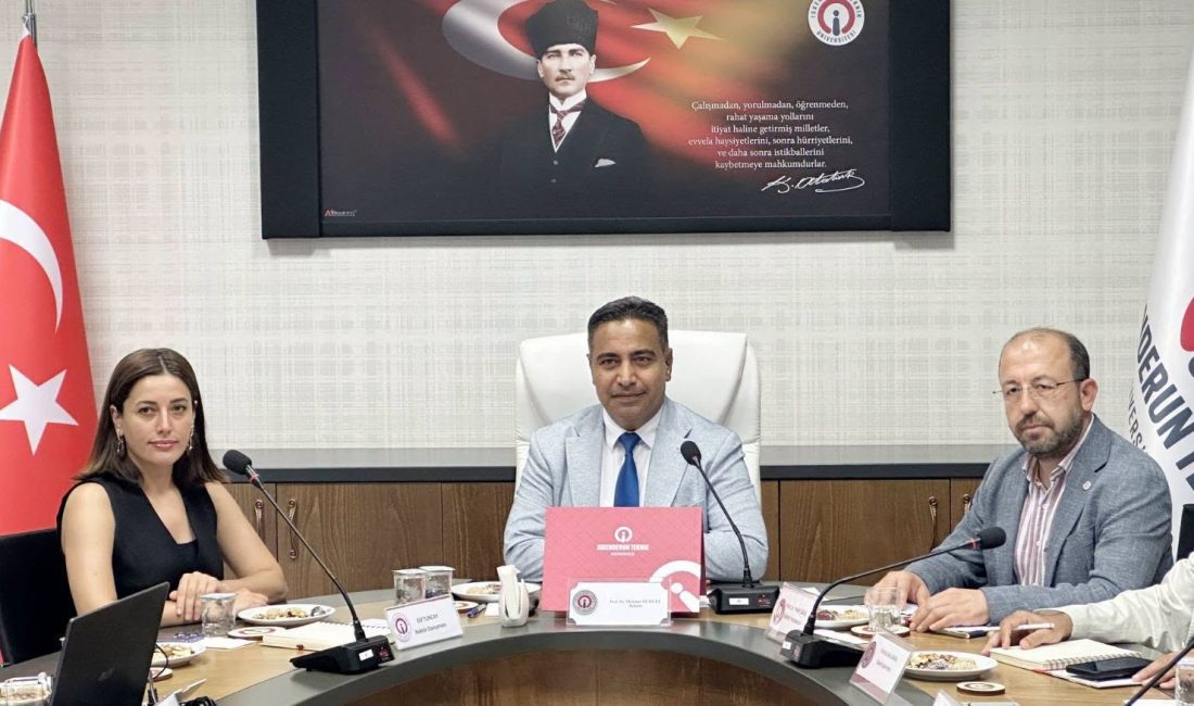 İskenderun Teknik Üniversitesi (İSTE) Rektörü Prof. Dr. Mehmet Duruel, üniversite