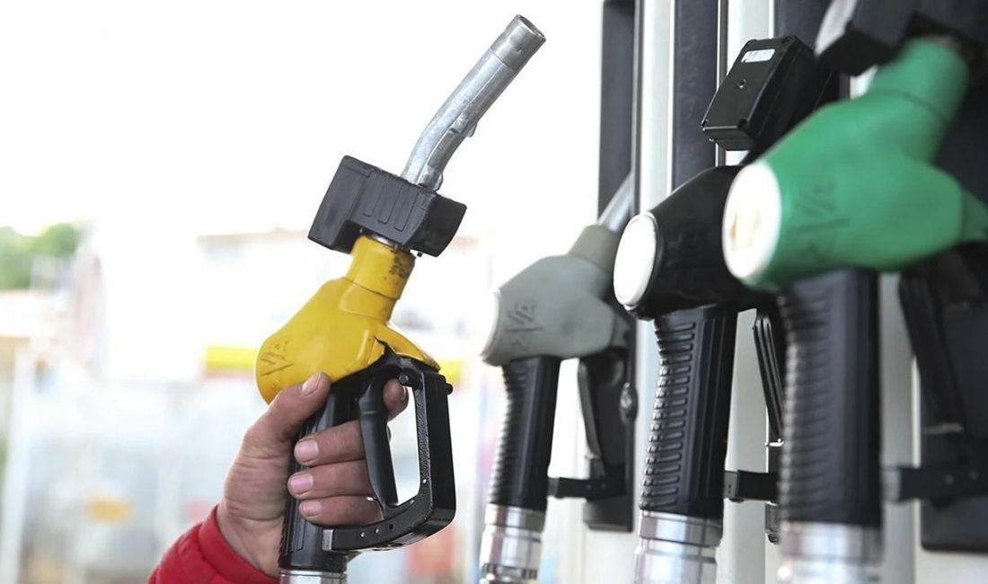 Brent petrolün varil fiyatı dört ay önceki yüksek seviyelerinin altında