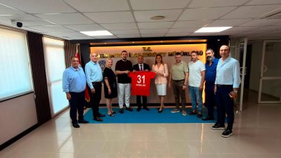İskenderunspor yönetiminin ilçenin üç önemli protokol ismine gerçekleştirdiği ziyaretlerde Kulüp
