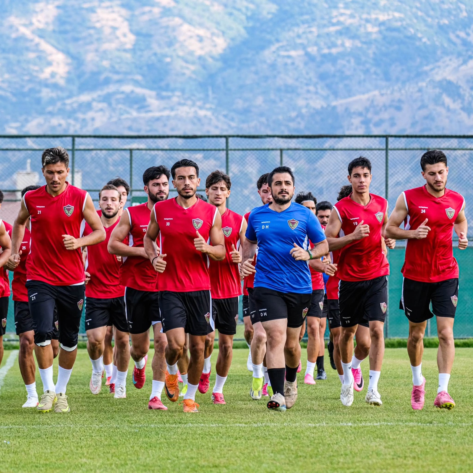 Hatayspor’un yeni sezon hazırlıkları kapsamında Afyonkarahisar’da gerçekleştirdiği iki haftalık kamp