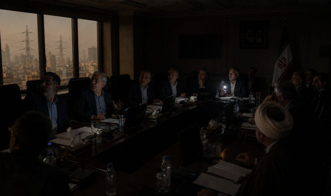 İran’da yaşanan elektrik kesintileri ülke gündemindeki yerini korurken, krizin boyutunu