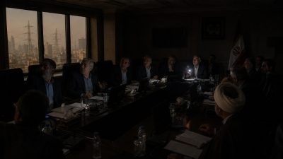 İran’da yaşanan elektrik kesintileri ülke gündemindeki yerini korurken, krizin boyutunu