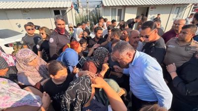 Hatay’da konteyner kentlerde kalan vatandaşların tahliye edilmesine yönelik çalışmalar kapsamında,