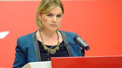 CHP’de kesin ihraç talebiyle Yüksek Disiplin Kurulu’na (YDK) sevk edilen