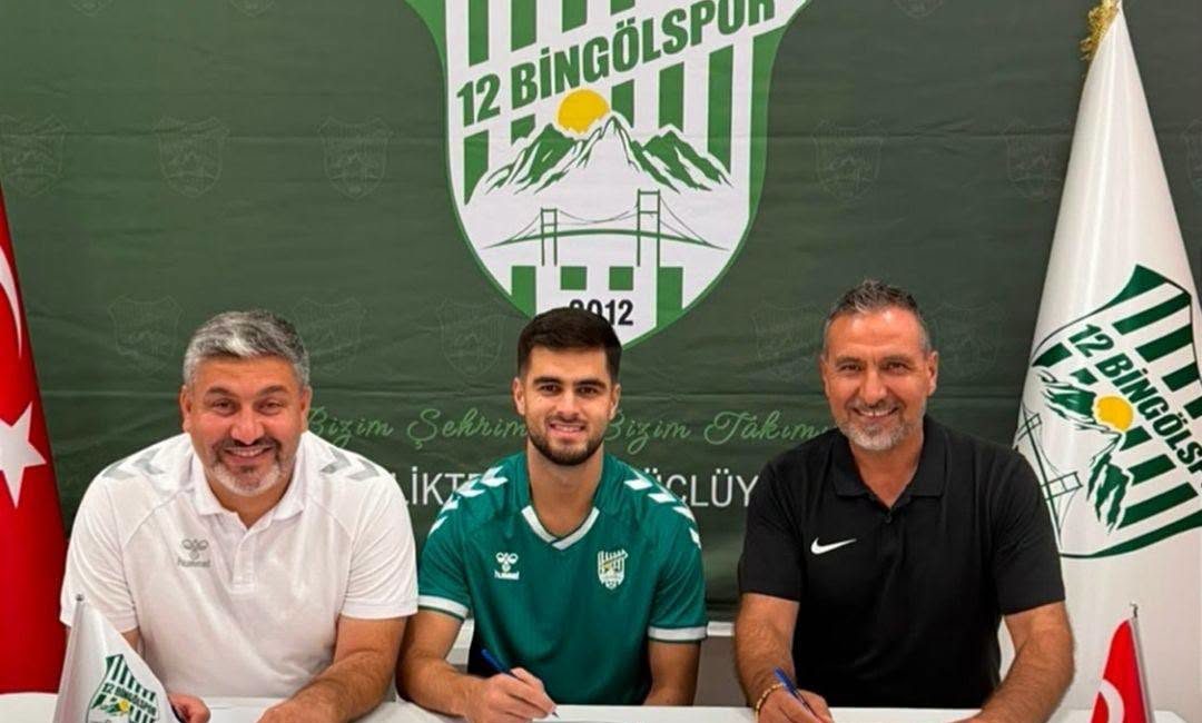Hatayspor ile sözleşmesini temmuz ayında fesheden 25 yaşındaki orta saha