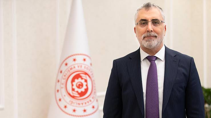 Çalışma ve Sosyal Güvenlik Bakanı Prof. Dr. Vedat Işıkhan, Sosyal