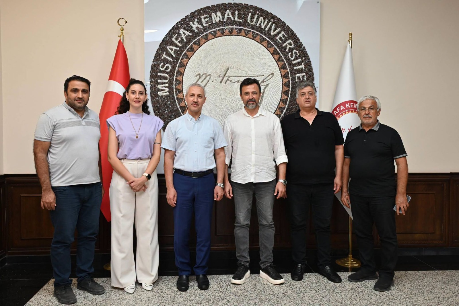 Hatay Mustafa Kemal Üniversitesi Rektörü Prof. Dr. Veysel Eren’e, üniversitenin