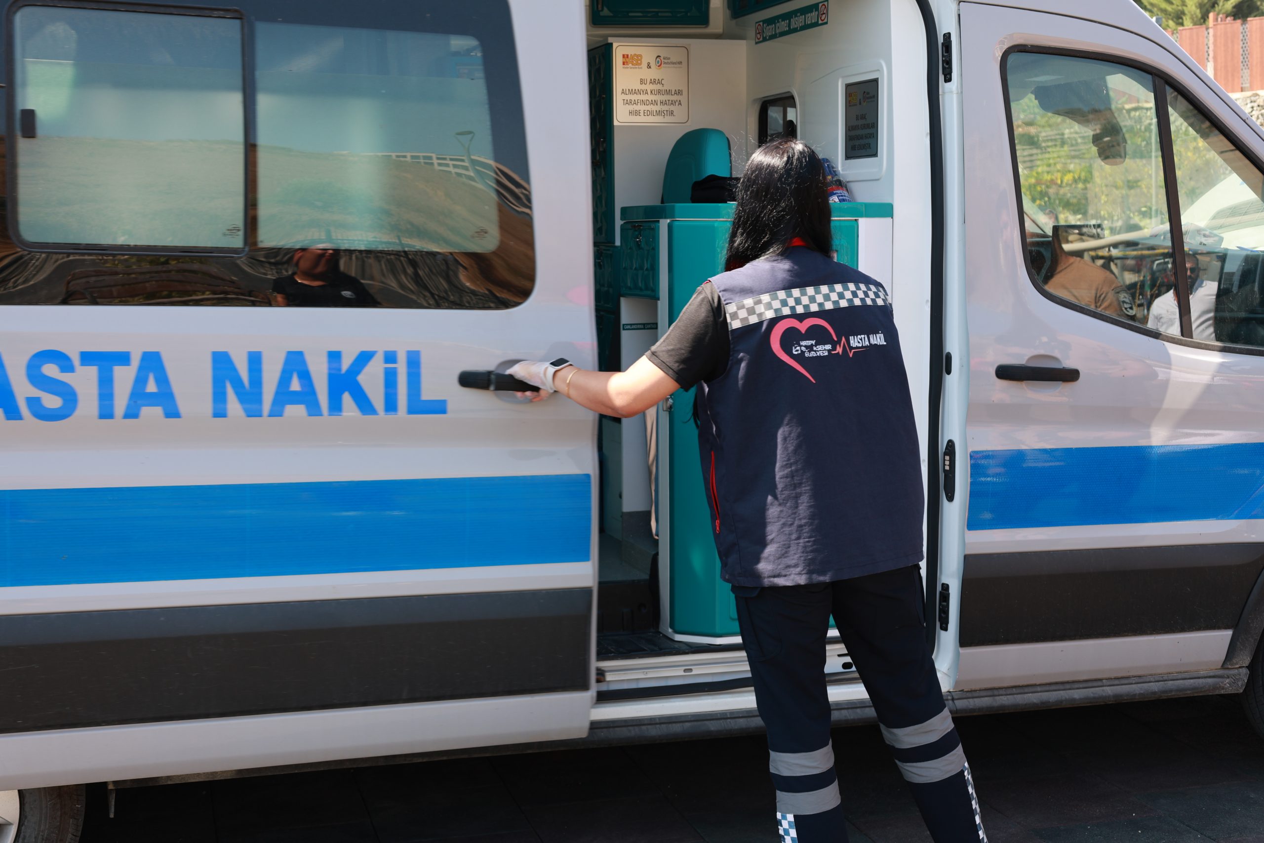 Hatay Büyükşehir Belediyesi, sağlık kuruluşlarına ulaşmakta güçlük çeken yatağa bağımlı,