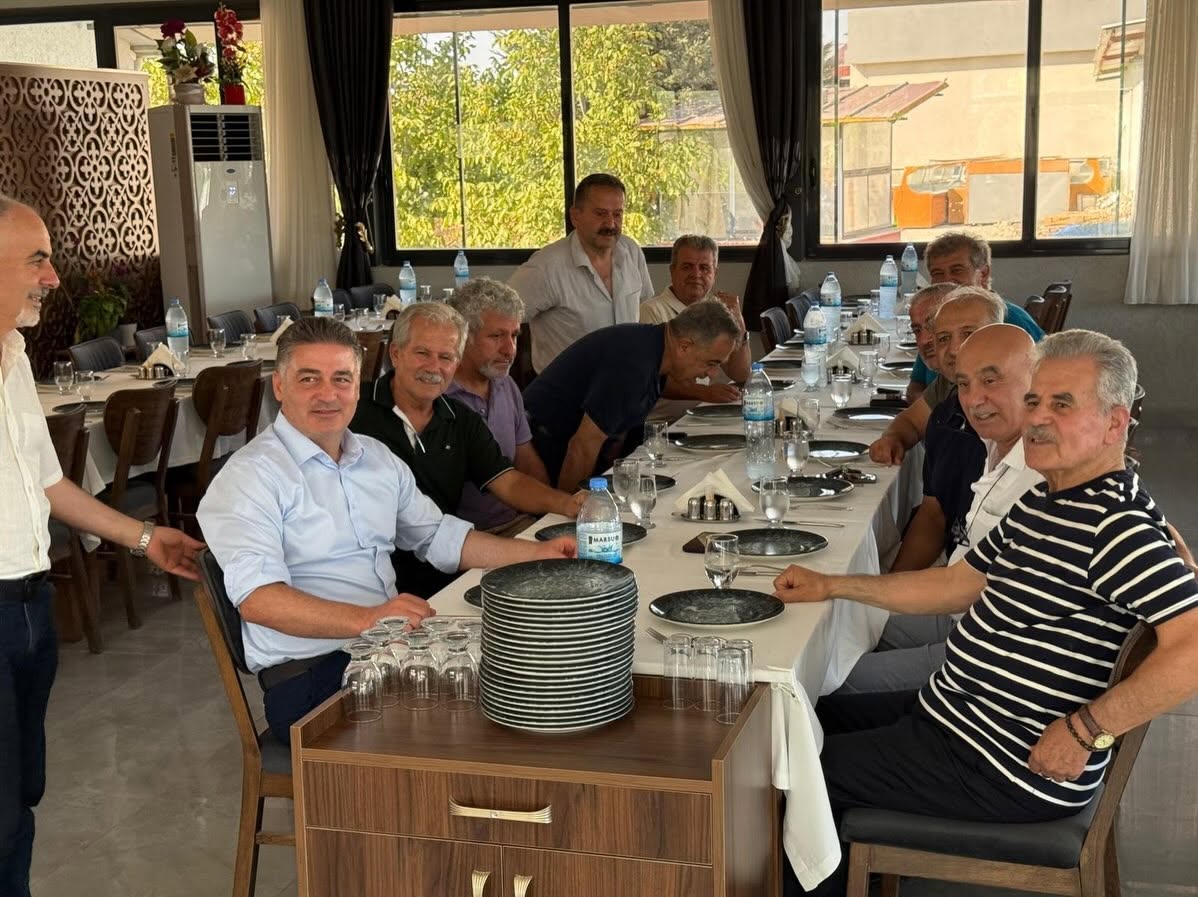 Hatay Milletvekili Servet Mullaoğlu, yoğun siyasi programına hafta sonunda kısa