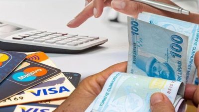 Türkiye’de artan yaşam maliyetleri, yurttaşların kredi ve kredi kartlarına daha