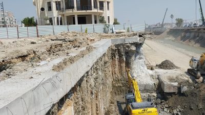 Antakya’nın önemli ulaşım noktalarından Ata Köprüsü’nde yıkım ve yeniden yapım