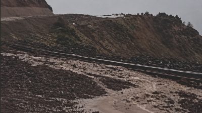 Hatay’ın Samandağ ilçesinde etkili olan şiddetli yağışlar, ulaşımı da olumsuz