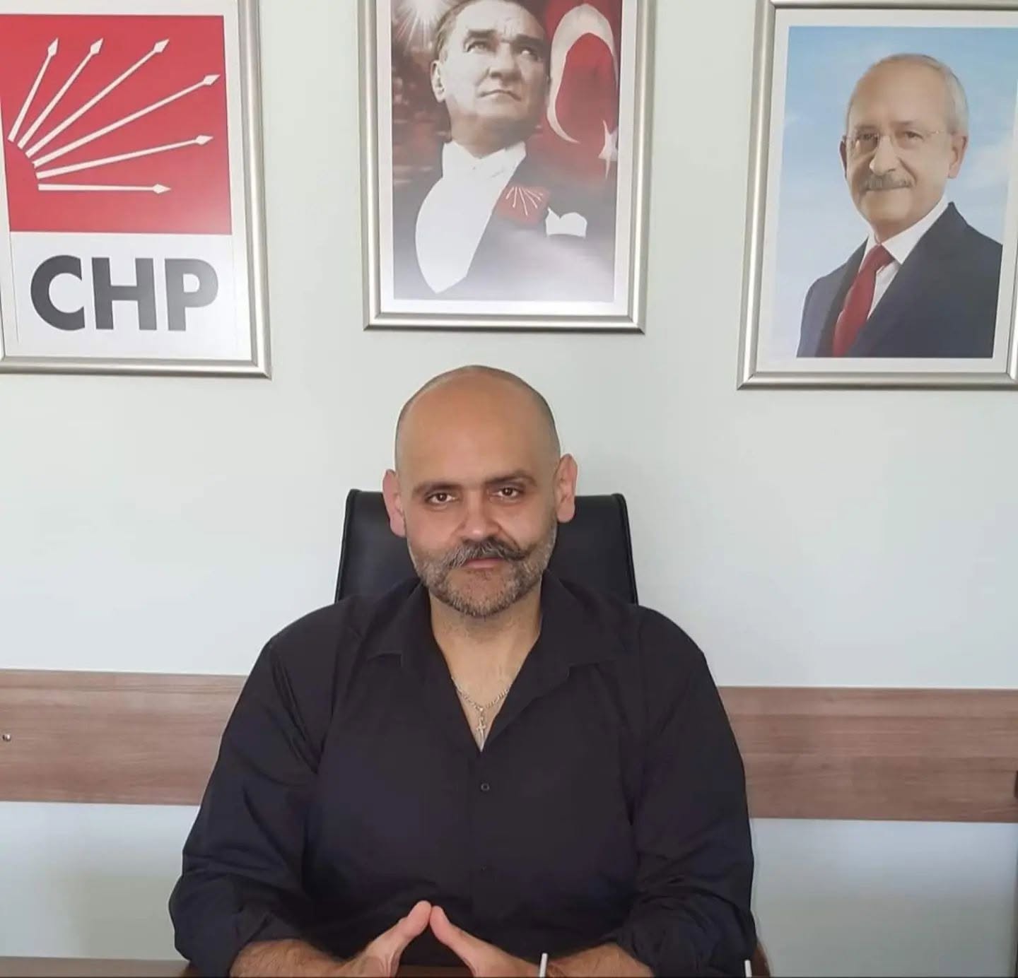 CHP Antakya İlçe Başkanlığına Hasan Yıldırım atanırken, Yıldırım’ın yeni ilçe