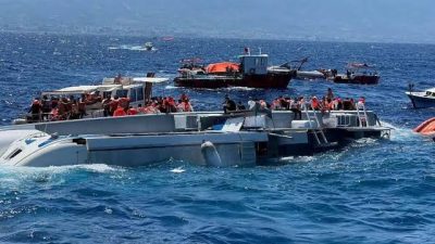 Girne açıklarında alabora olarak çok sayıda kişinin ölümüne ve kaybolmasına