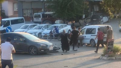Antakya’ya bağlı Avsuyu Mahallesi’nde meydana gelen kazada, otomobille çarpışan motosiklet