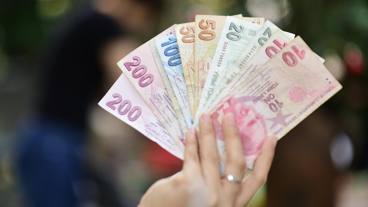 Bankaların maaş ödemeleri üzerinden elde ettiği yüksek nakit akışı, çalışanlara
