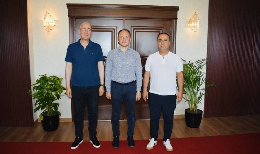 Esendere ve Büyükçiftlik belediye başkanları, Şemdinli’den tanıdıkları Erzin Kaymakamı Yunus