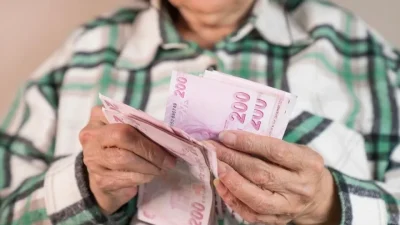 Kademeli emeklilik için TBMM’ye çeşitli teklifler sunulsa da henüz yasalaşan