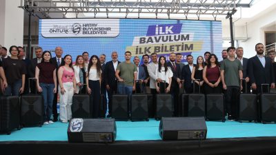 Hatay Büyükşehir Belediyesi (HBB) tarafından üniversiteyi kazanan öğrencilere destek olmak