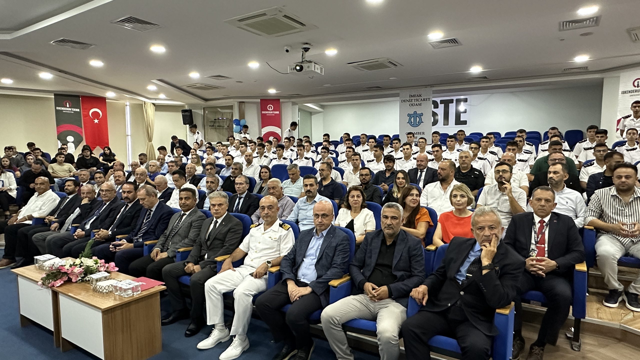 İskenderun Teknik Üniversitesi’nde (İSTE), denizcilik öğrencilerinin teorik bilgilerini uygulamalı eğitimle